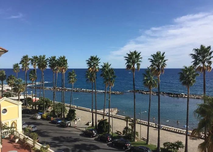 Hôtels de Plage à Imperia