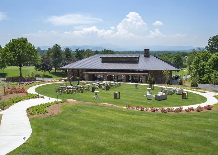 Asheville Hotels with Pool
