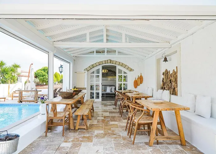 Hôtels avec Piscine à Alaçatı