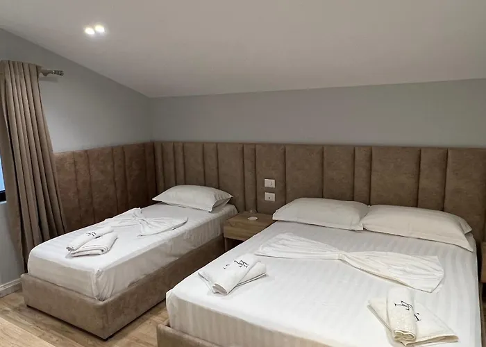 Radhimë Hotel Sulla Spiaggia