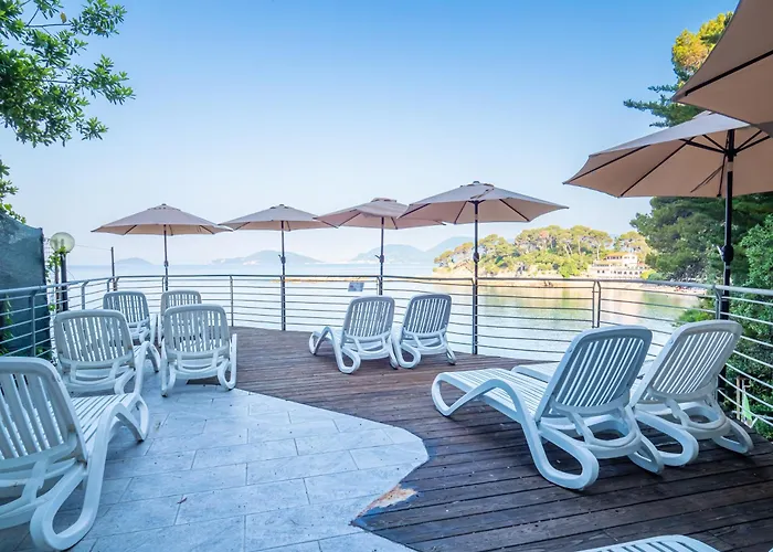 Tellaro Hotel Sulla Spiaggia