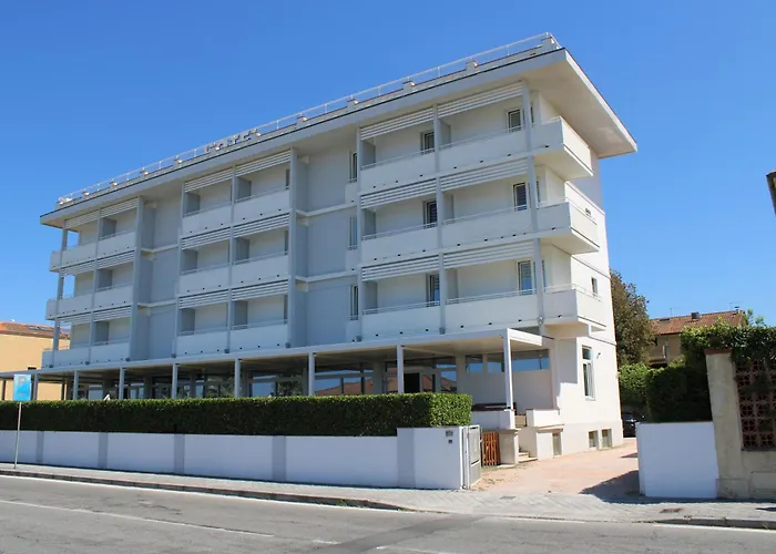 Marina di Pietrasanta Hoteles de Playa