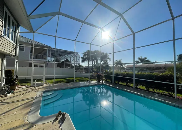 Bonita Springs Hotels on the beach