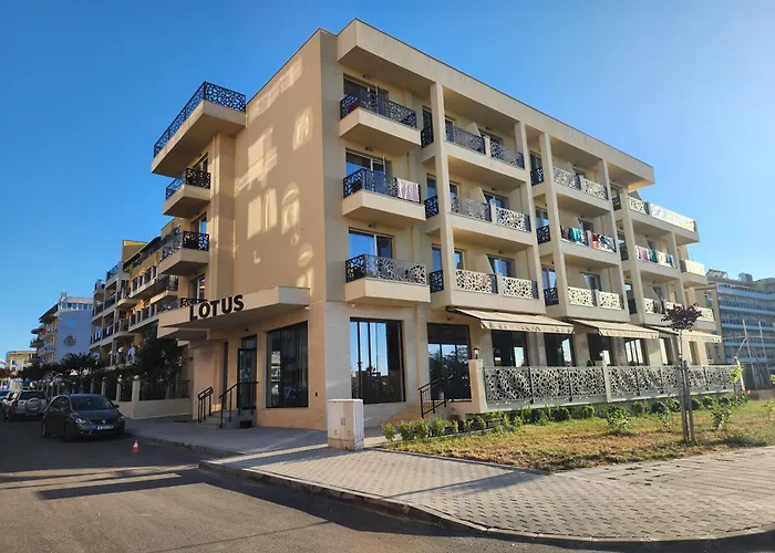 Primorsko Hotels with Pool