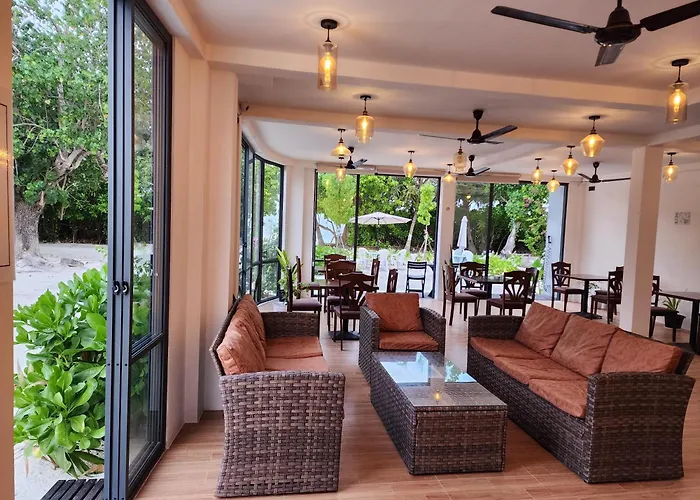 Dhigurah (Alif Dhaal Atoll) Hotel Sulla Spiaggia