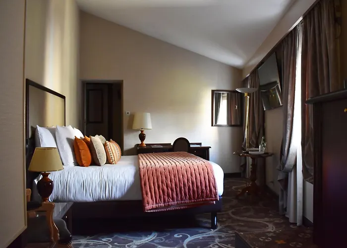 Lyon Hoteles con piscina