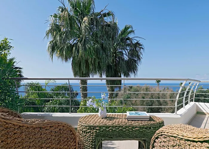 Hotels aan het Strand in Parghelia