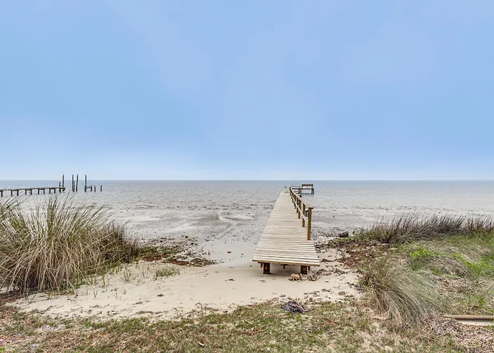 Carrabelle Beach Hotels