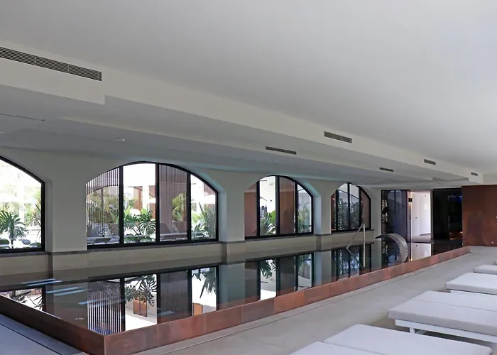 Campofelice Di Roccella Hotel con Spa