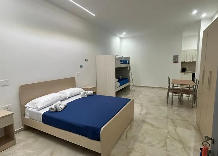 Marina di Schiavonea Beach Hotels