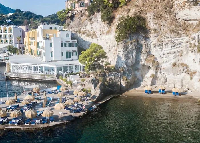Lacco Ameno (Isola d'Ischia) Hotel Sulla Spiaggia