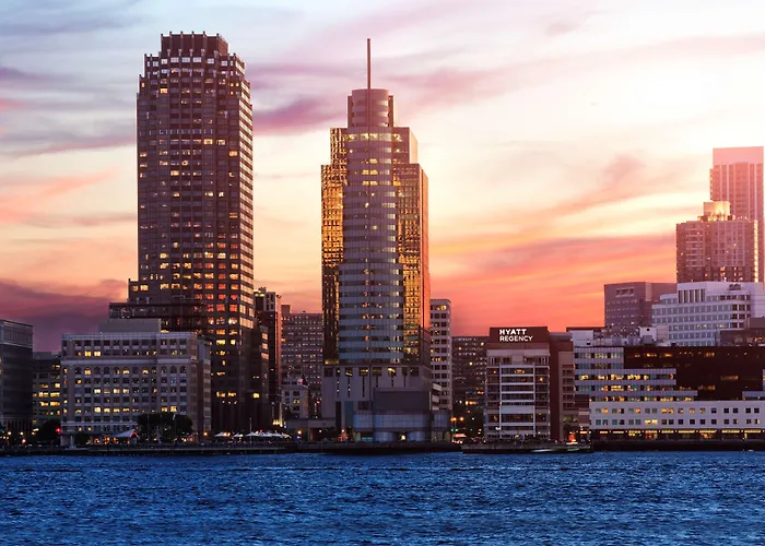 Jersey City Hotels with Pool