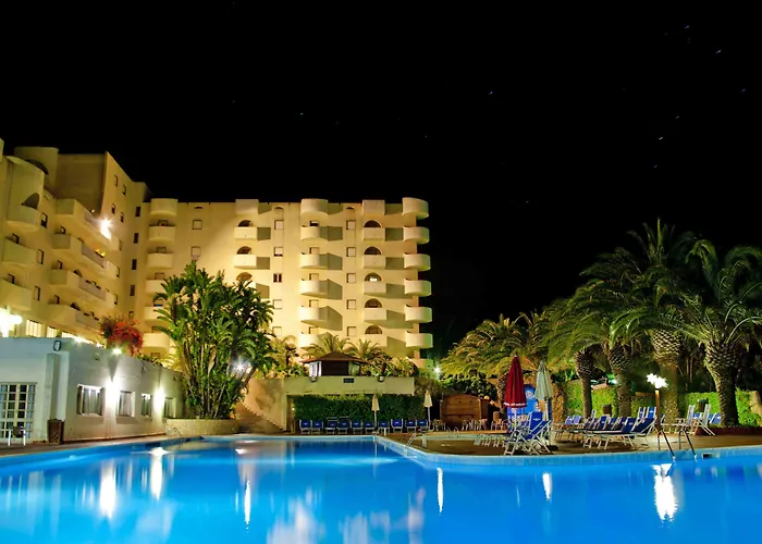 Marinella di Selinunte Hotel con Piscina
