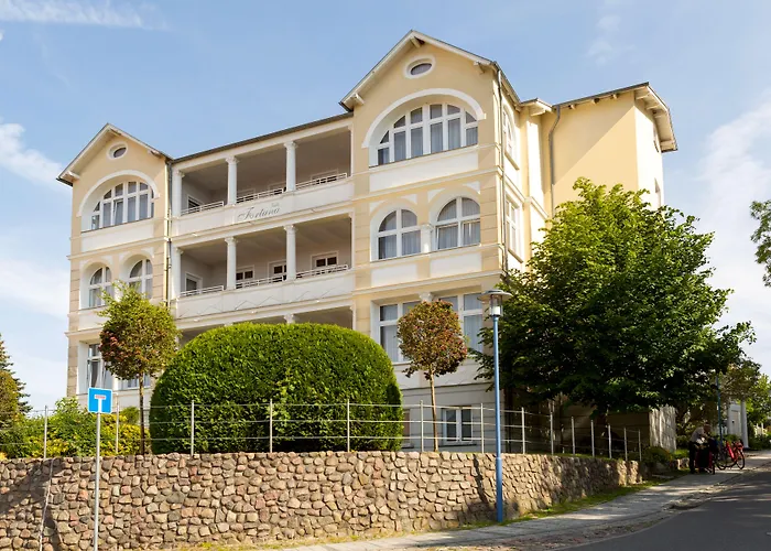 Goehren (Ruegen) Strandhotels