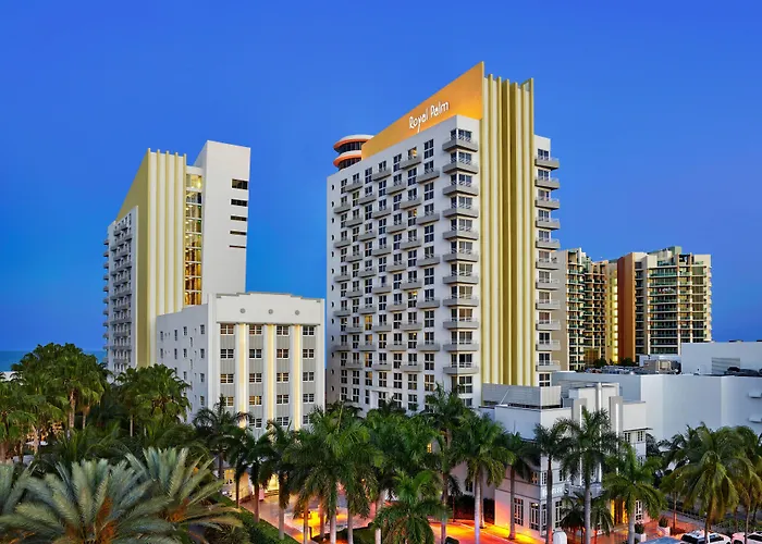 Miami Beach Hotels with Pool
