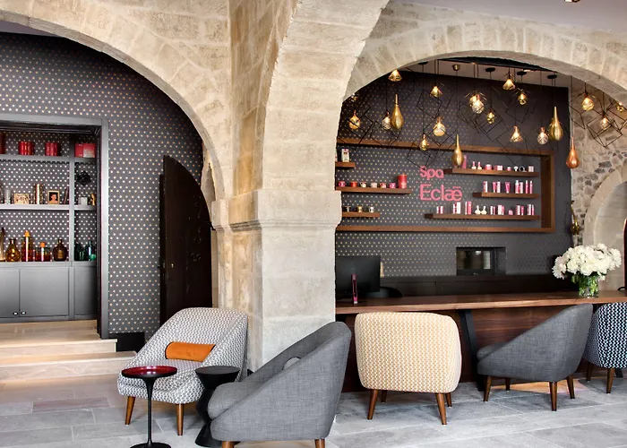 Hôtels Spa à Aigues-Mortes