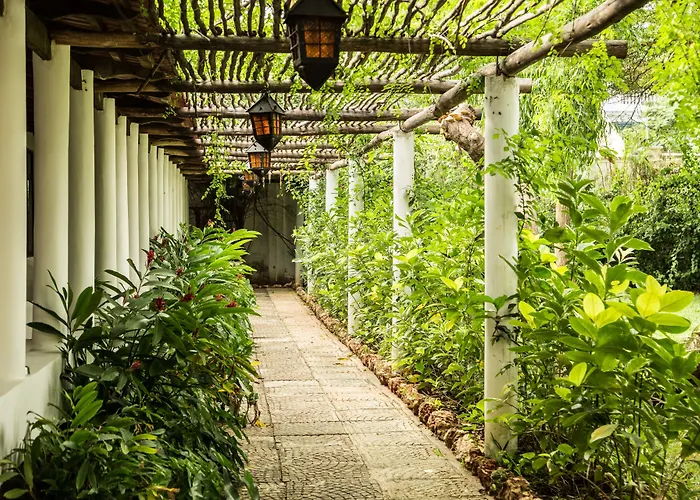 Hôtels Spa à Dar es Salaam