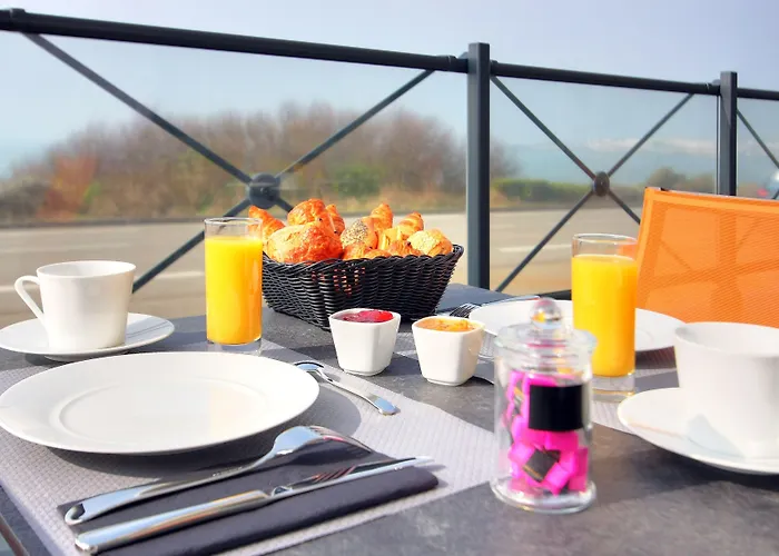 Quiberon Beach Hotels