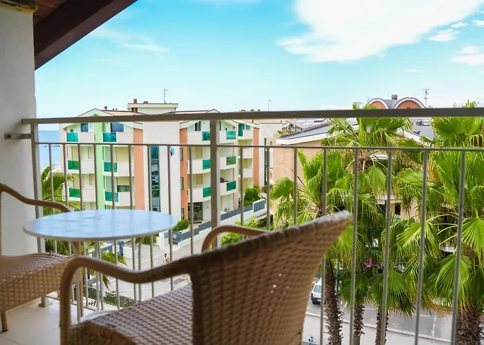 Roseto Degli Abruzzi Hotel Sulla Spiaggia