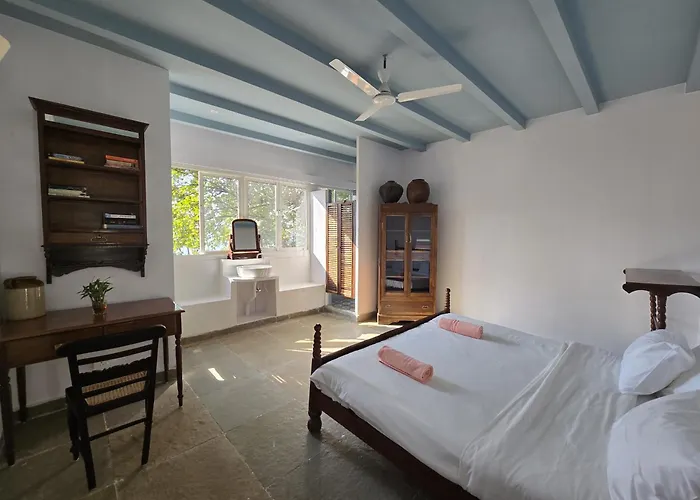 Anjuna Hotels on the beach