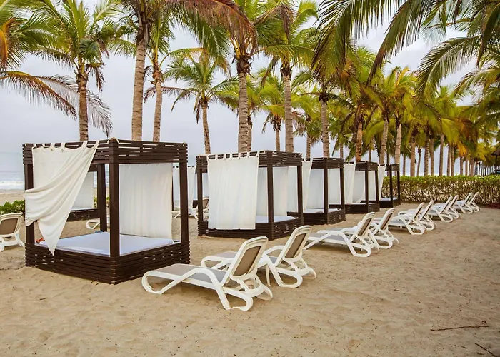 Nuevo Vallarta Hotels on the beach