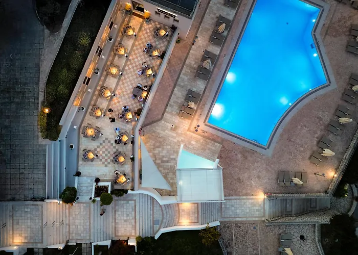 Nikiana Hotel Sulla Spiaggia