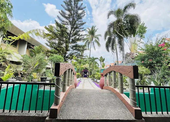 Angeles Hotels with Pool