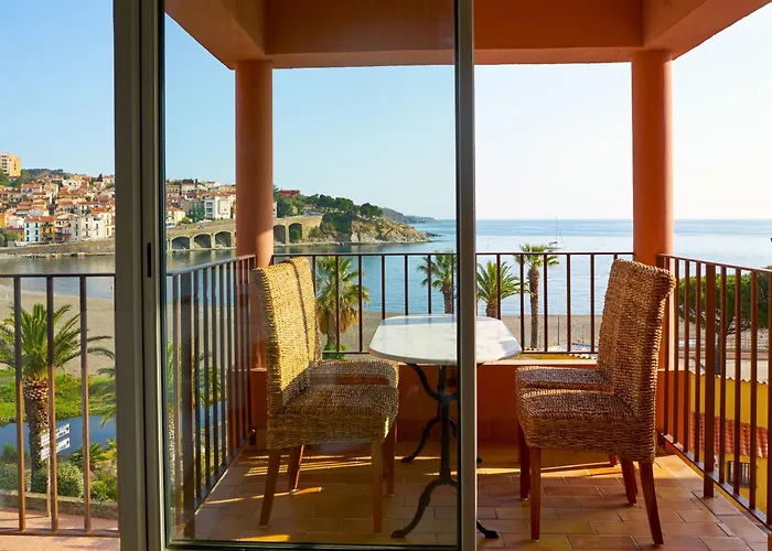 Banyuls-sur-Mer Hotels on the beach
