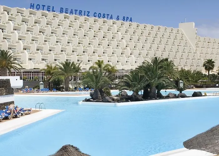 Costa Teguise Hotels mit Pool