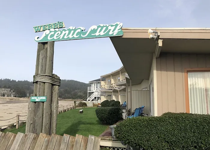 Cannon Beach Hotels on the beach